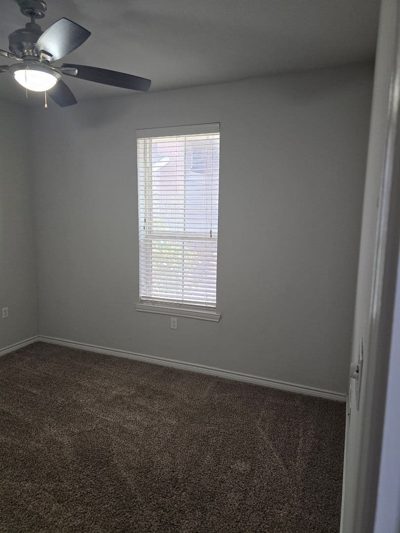 Midland Apartment: 4100 W. Illinois Ave - B308