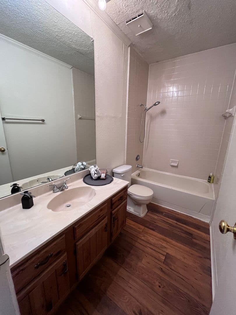 Lubbock Apartment: 5301 51st St.