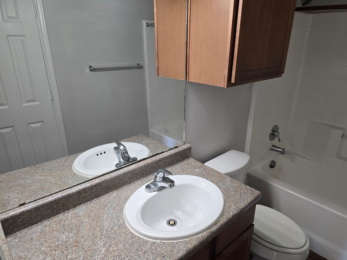 Midland Apartment: 4100 W. Illinois Ave - B308