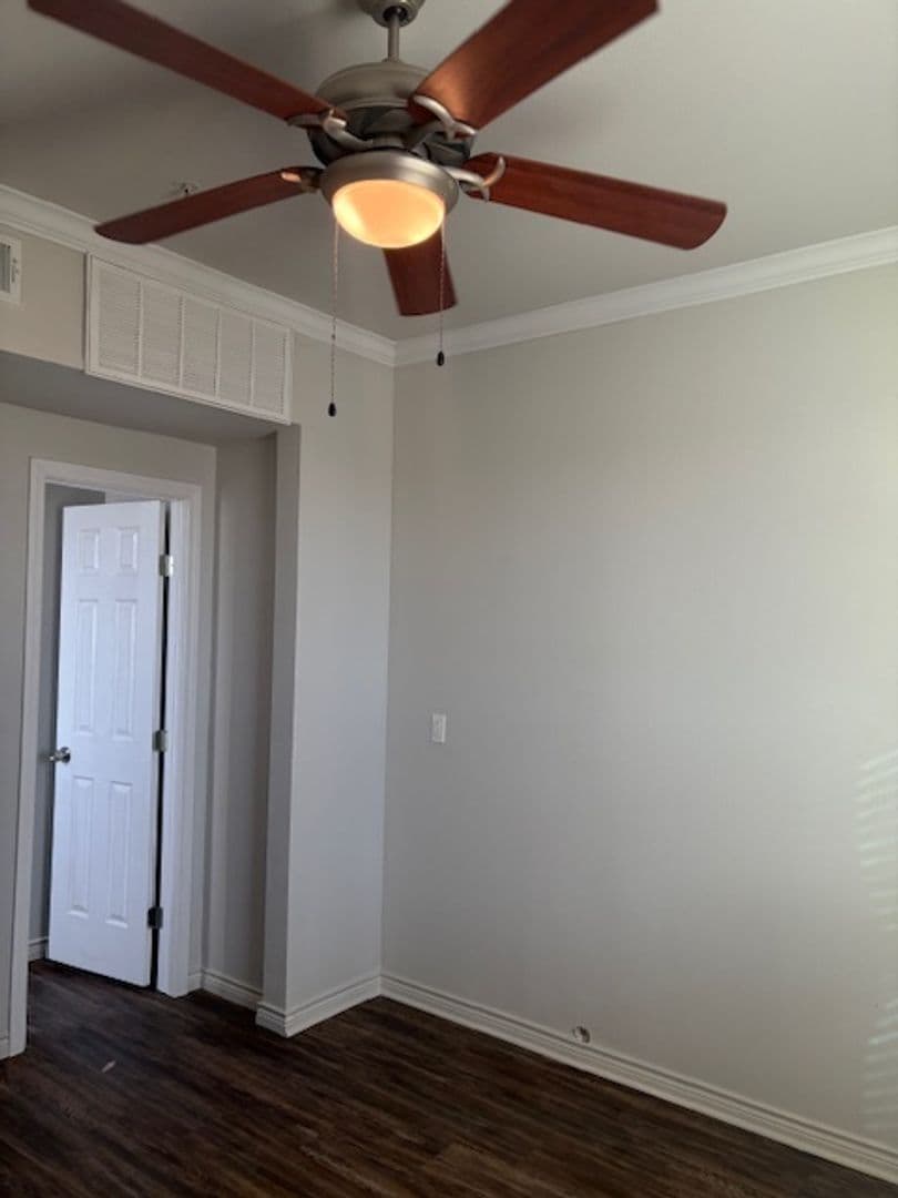 Midland Apartment: 4100 W. Illinois Ave - A101