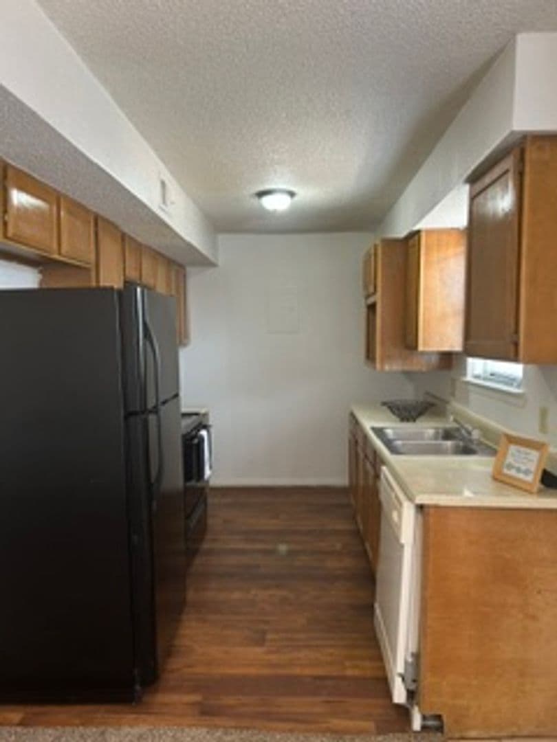Lubbock Apartment: 5502 56th St.