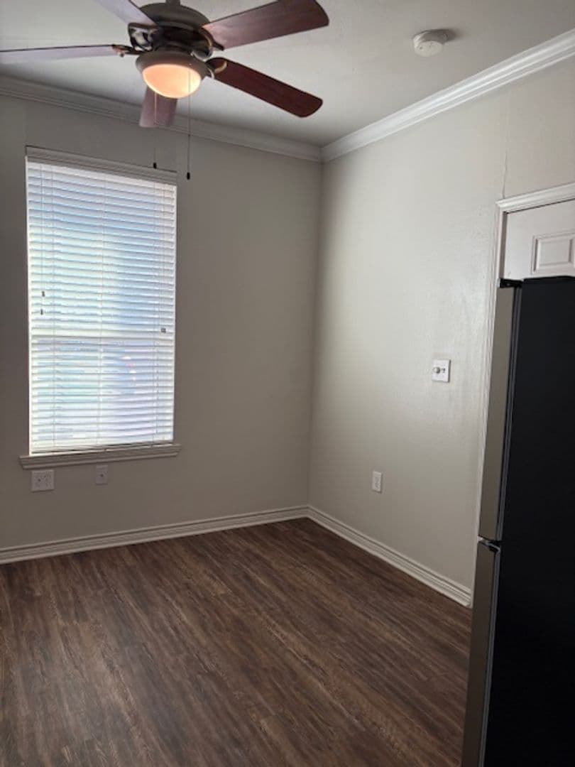 Midland Apartment: 4100 W. Illinois Ave - A101