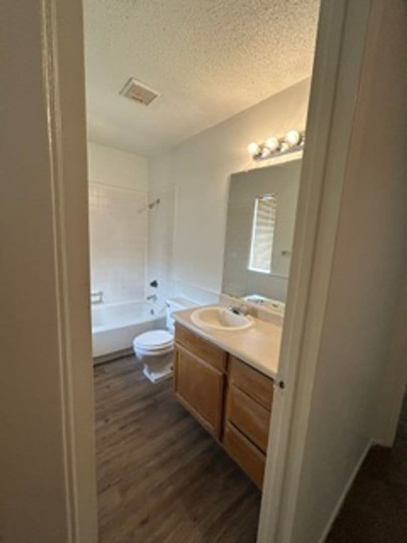 Lubbock Apartment: 5502 56th St.