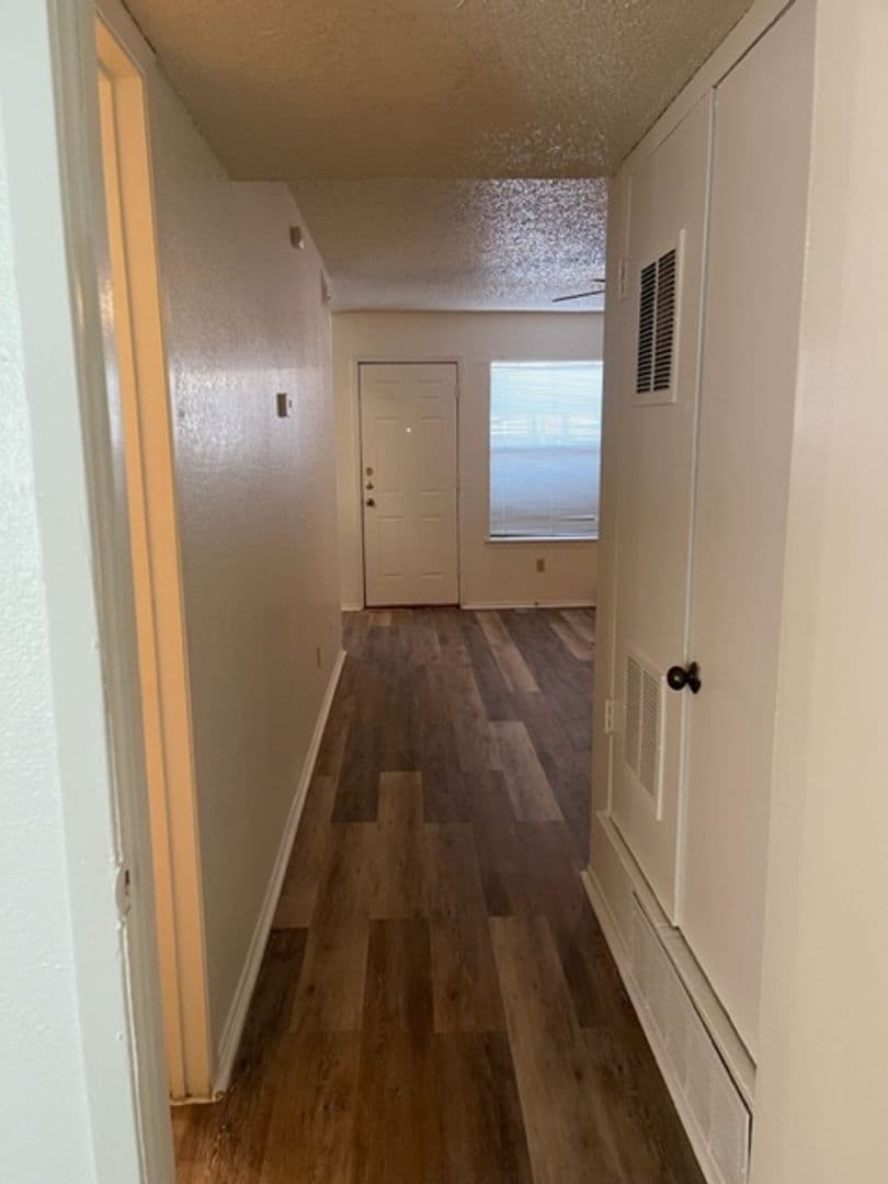 Lubbock Apartment: 5502 56th St.