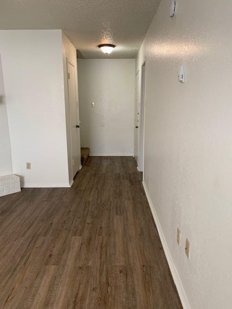 Lubbock Apartment: 5502 56th St.