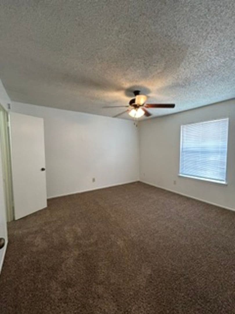 Lubbock Apartment: 5502 56th St.