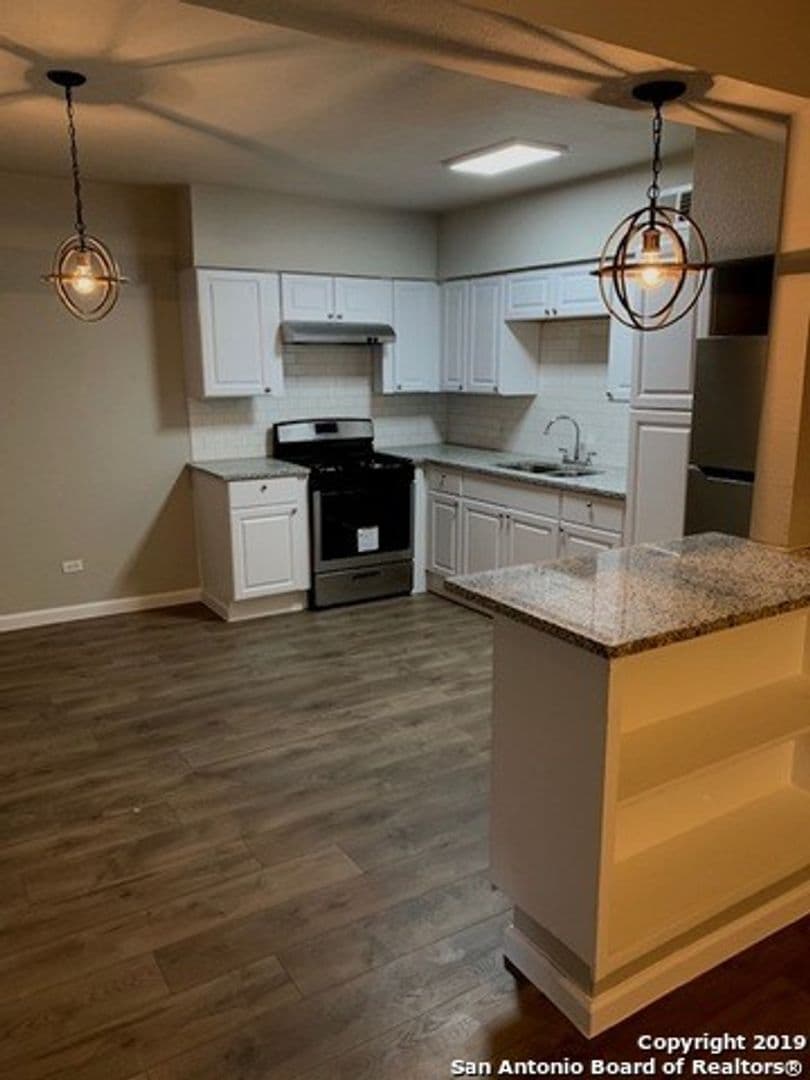 San Antonio Apartment: 615 Vance Jackson