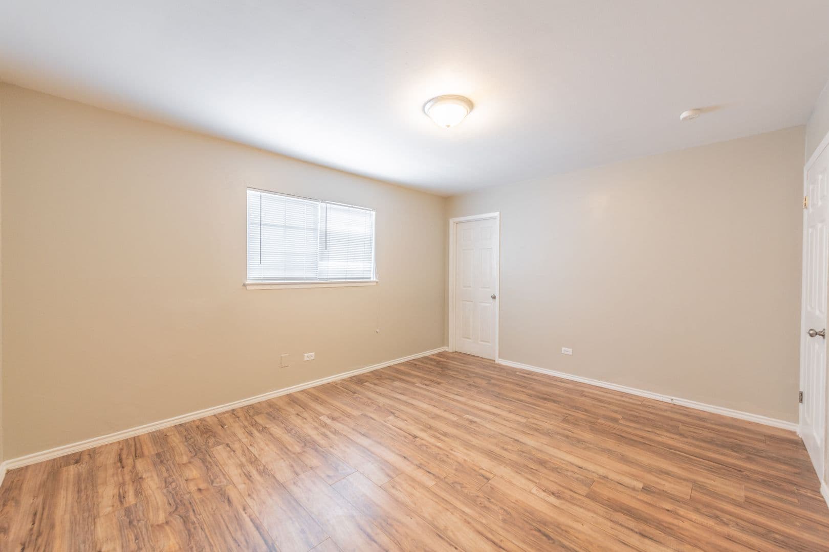 San Antonio Apartment: 615 Vance Jackson