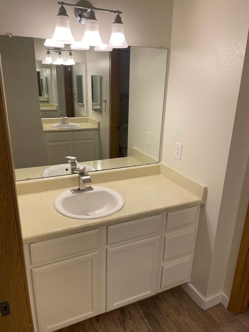 Boerne Apartment: 1000 Diamond Dr. 2400