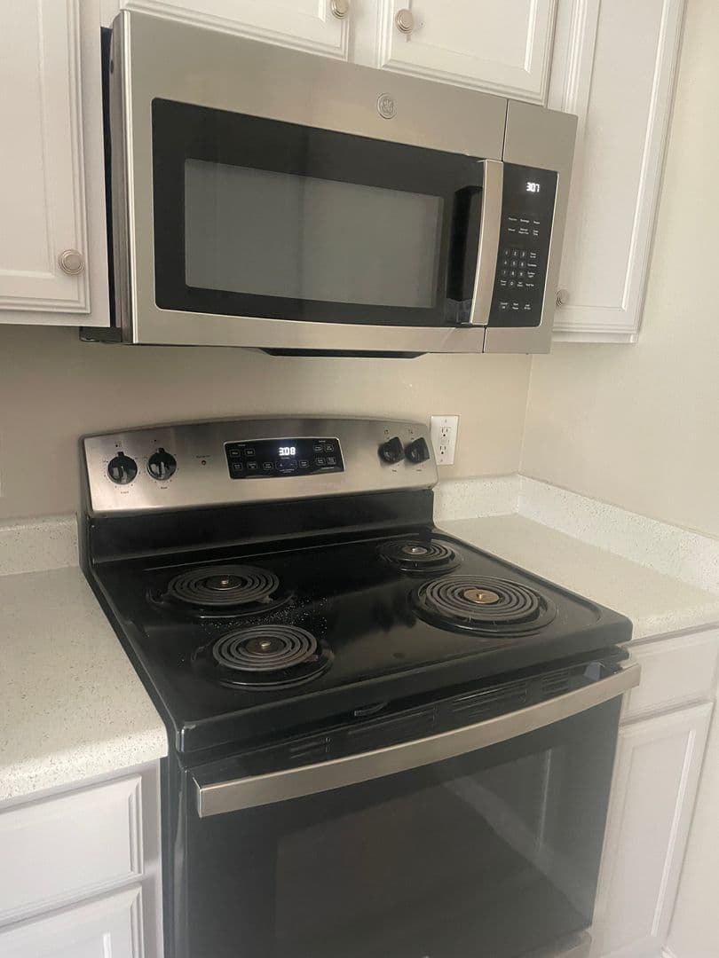 Boerne Apartment: 1000 Diamond Dr