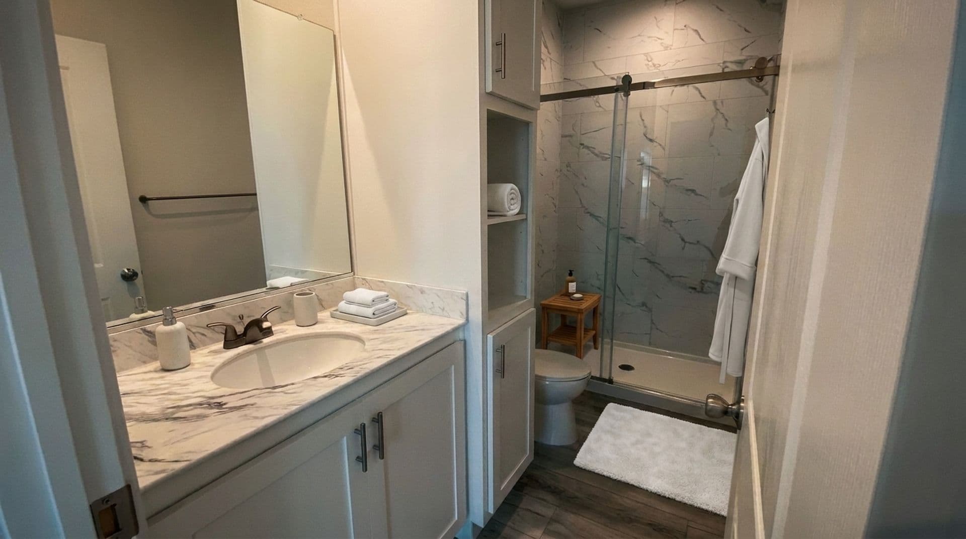 Paradise Apartment: 1280 Wagstaff Road