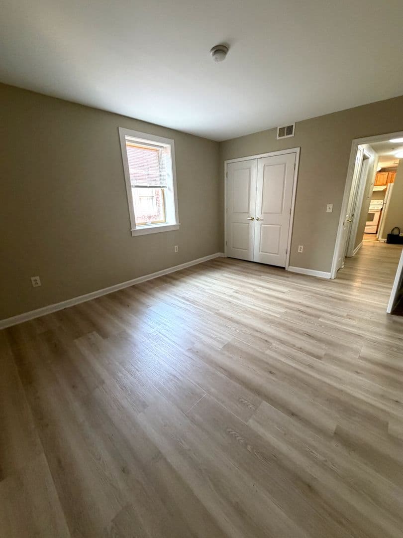 Baltimore Apartment: 2440 St Paul St