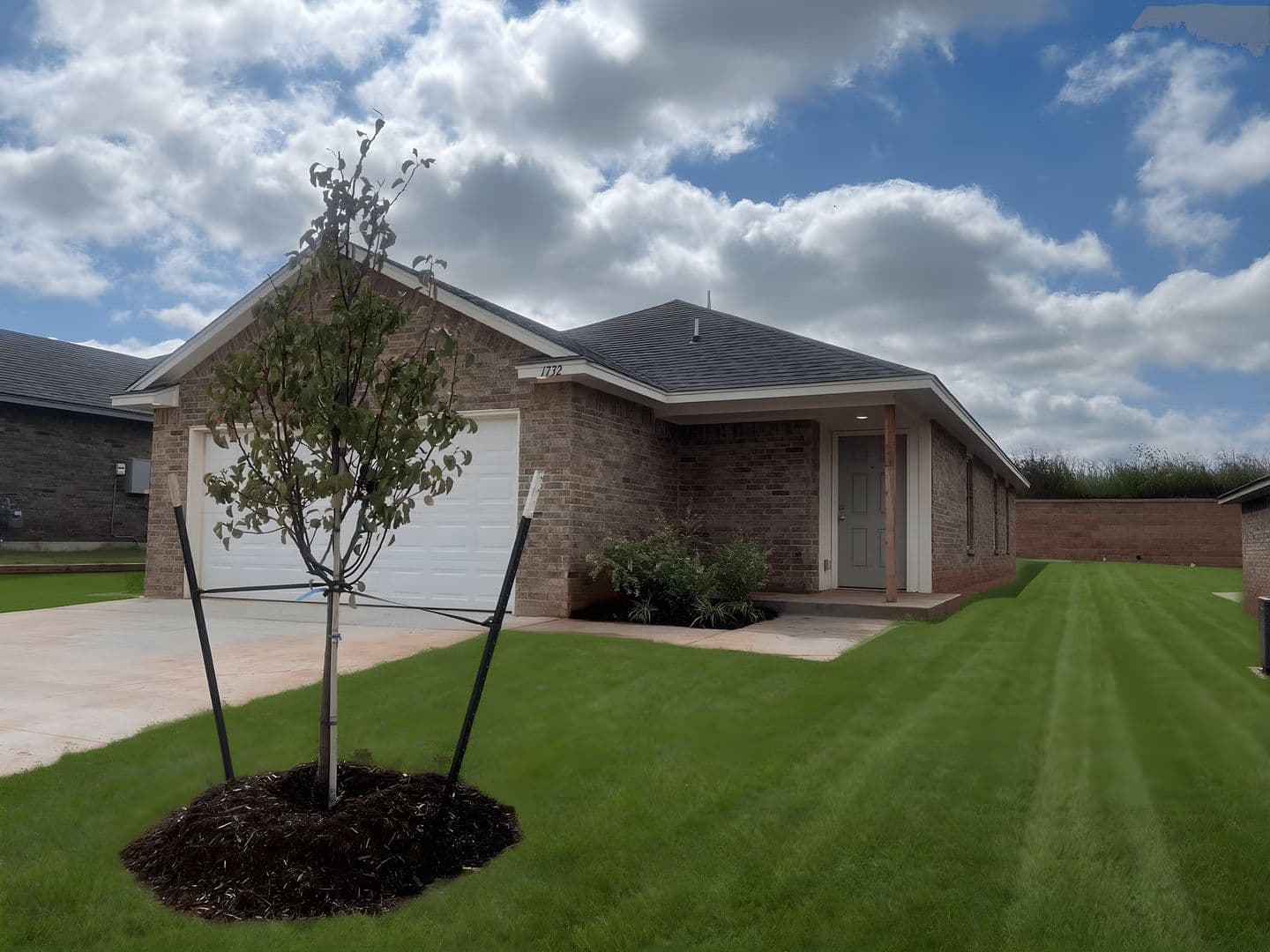 Newcastle House: 1732 SE 20th St