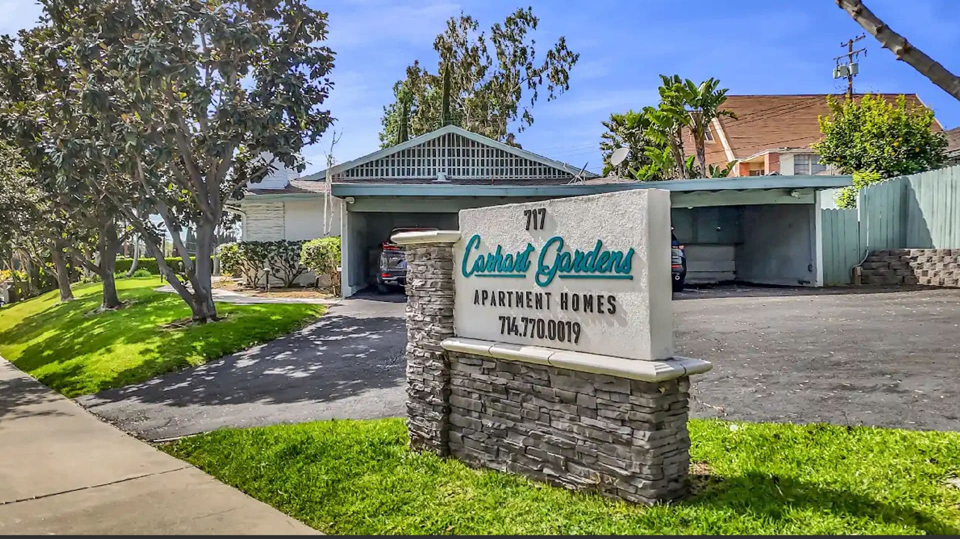 Fullerton Apartment: 717 N Carhart Ave