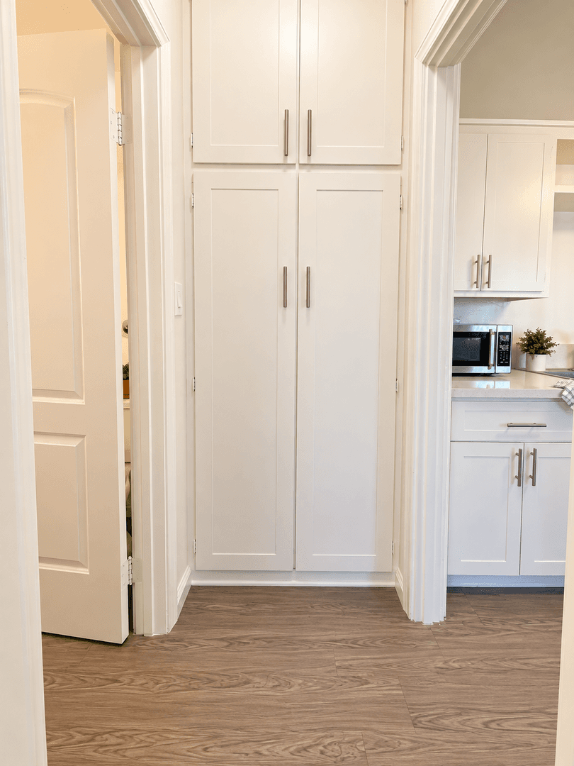 Brea Apartment: 820 S. Walnut Ave