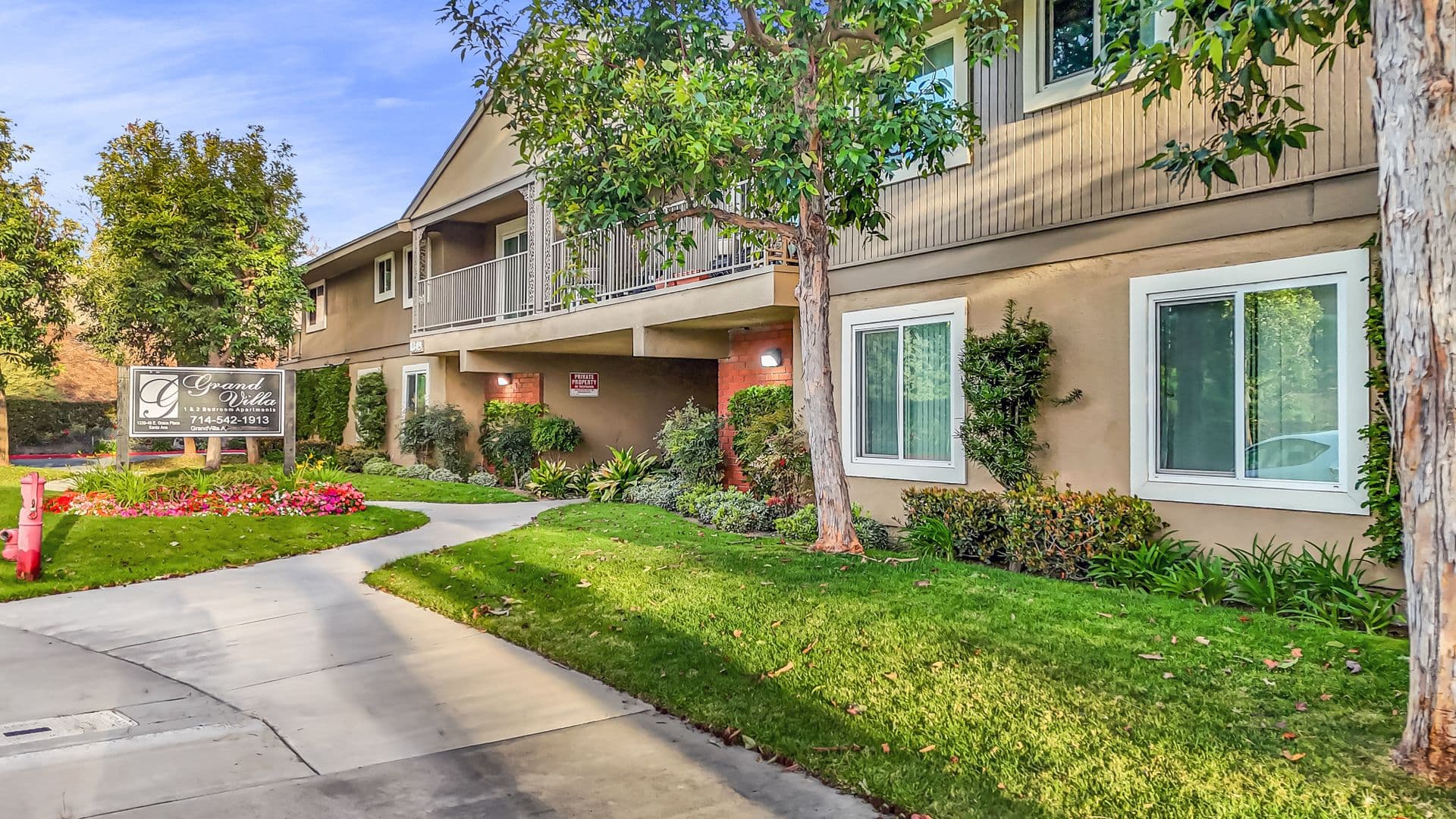 Santa Ana Apartment: 1339-1349 E. Grace St