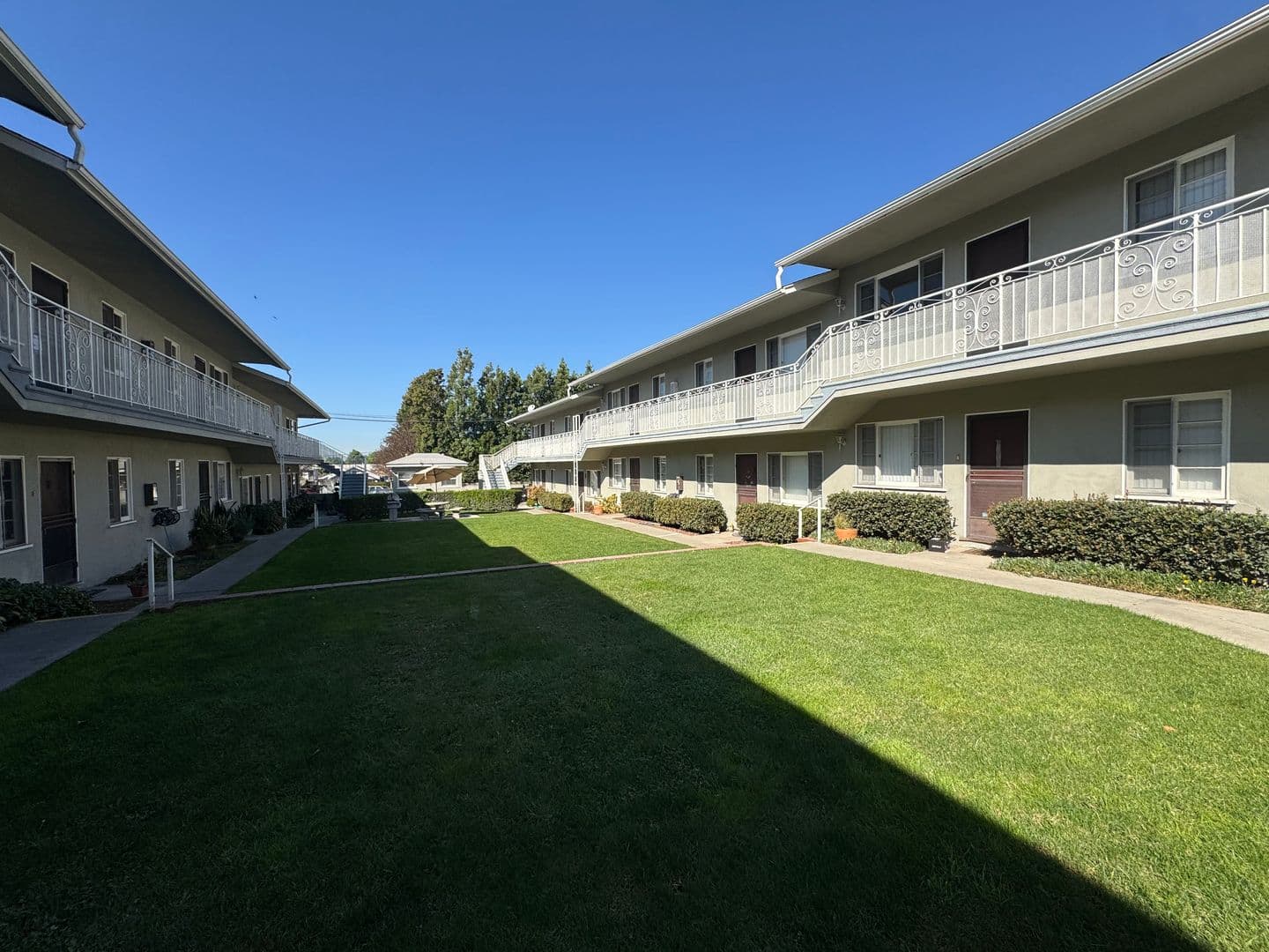 Whittier Apartment: 7017-7023 Pickering Ave