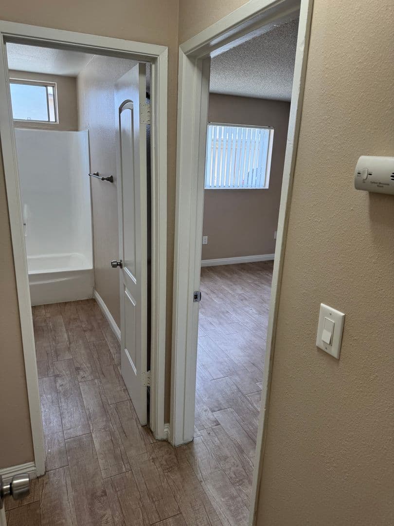 Bellflower Apartment: 9146 Somerset Blvd
