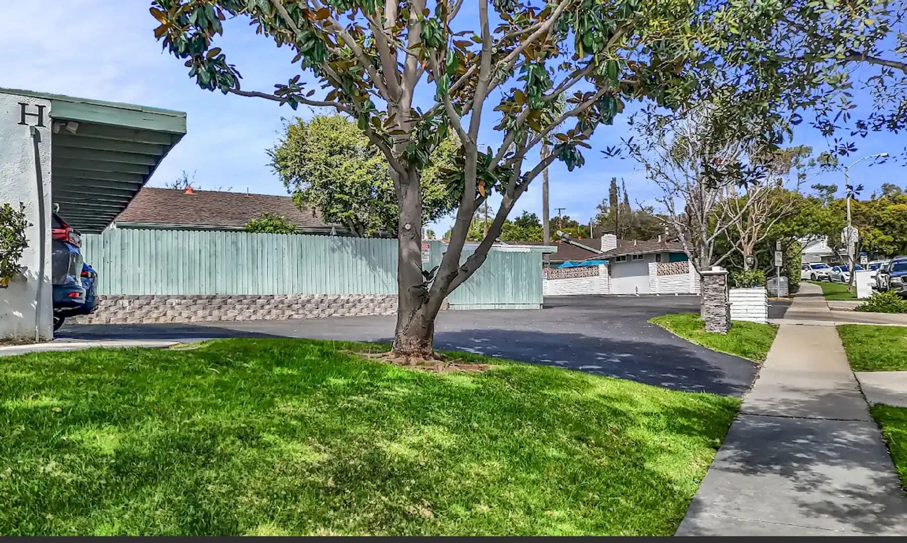 Fullerton Apartment: 717 N Carhart Ave