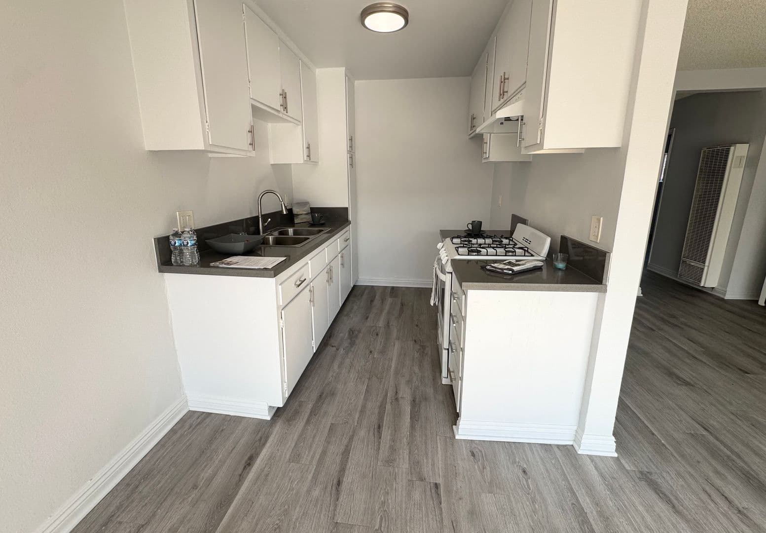 Bellflower Apartment: 16275 Woodruff Avenue