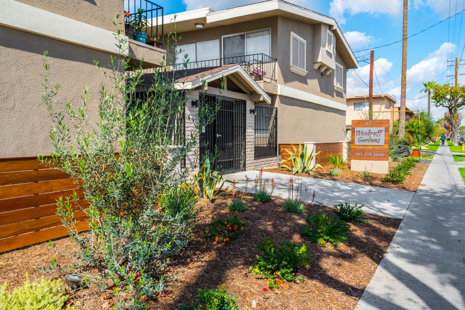 Bellflower Apartment: 16275 Woodruff Avenue
