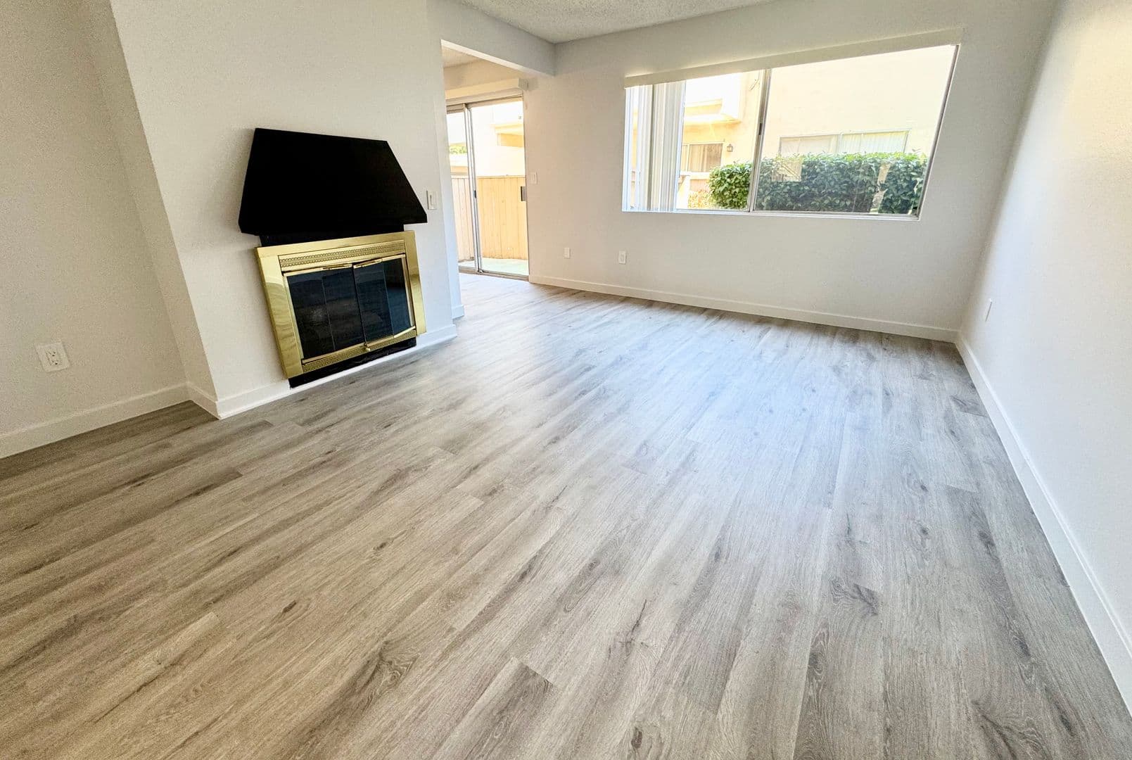 Santa Ana Apartment: 1750 Sherry Lane
