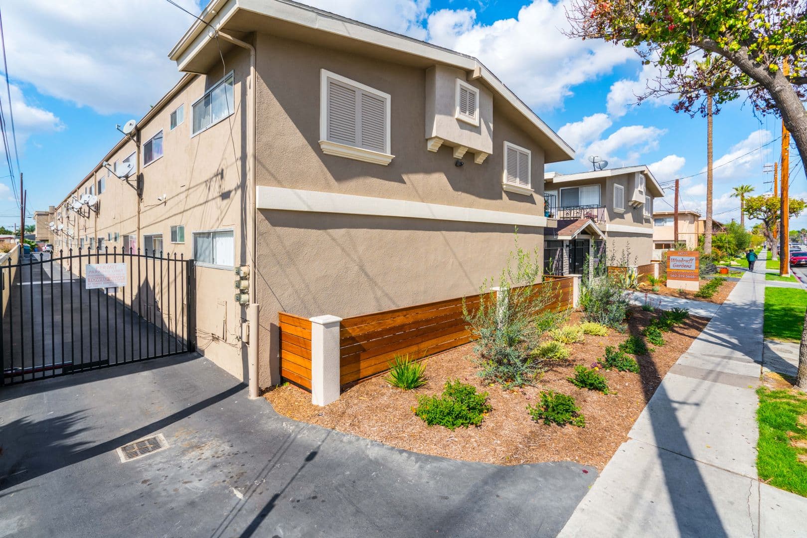 Bellflower Apartment: 16275 Woodruff Avenue