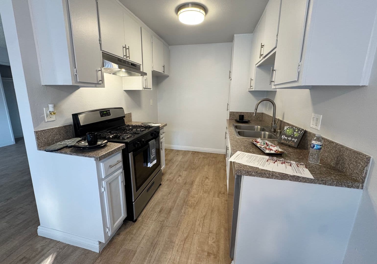 Bellflower Apartment: 16275 Woodruff Avenue