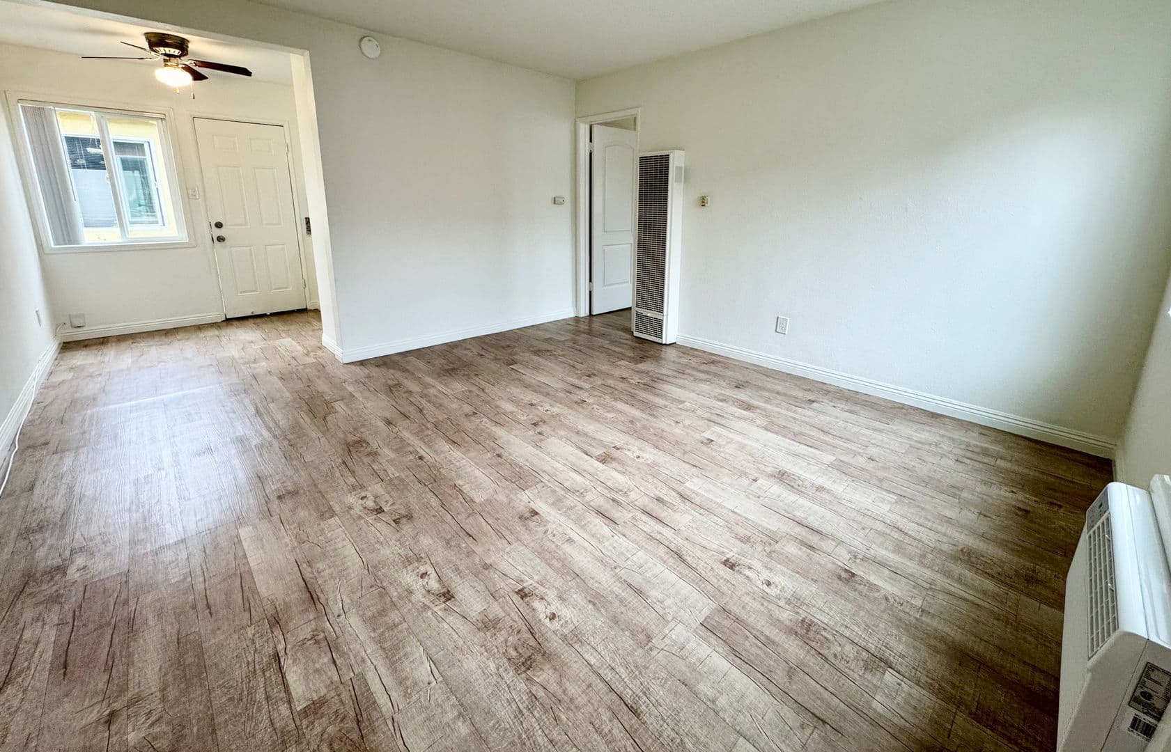 Anaheim Apartment: 702-725 N. Mavis St.