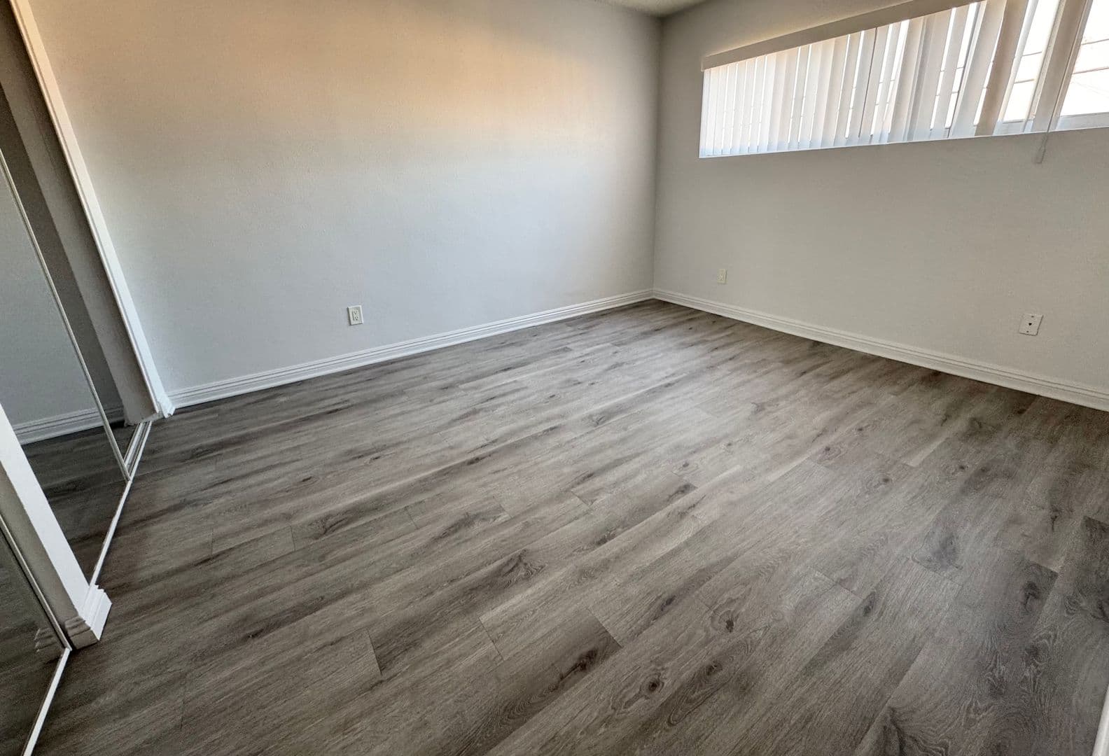 Bellflower Apartment: 16275 Woodruff Avenue