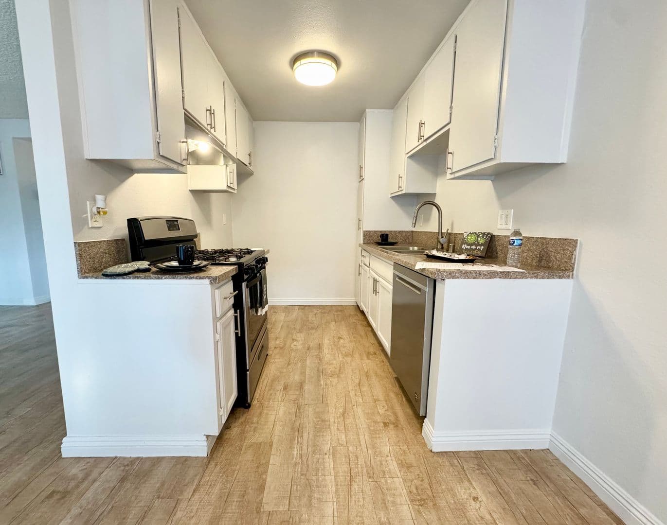 Bellflower Apartment: 16275 Woodruff Avenue