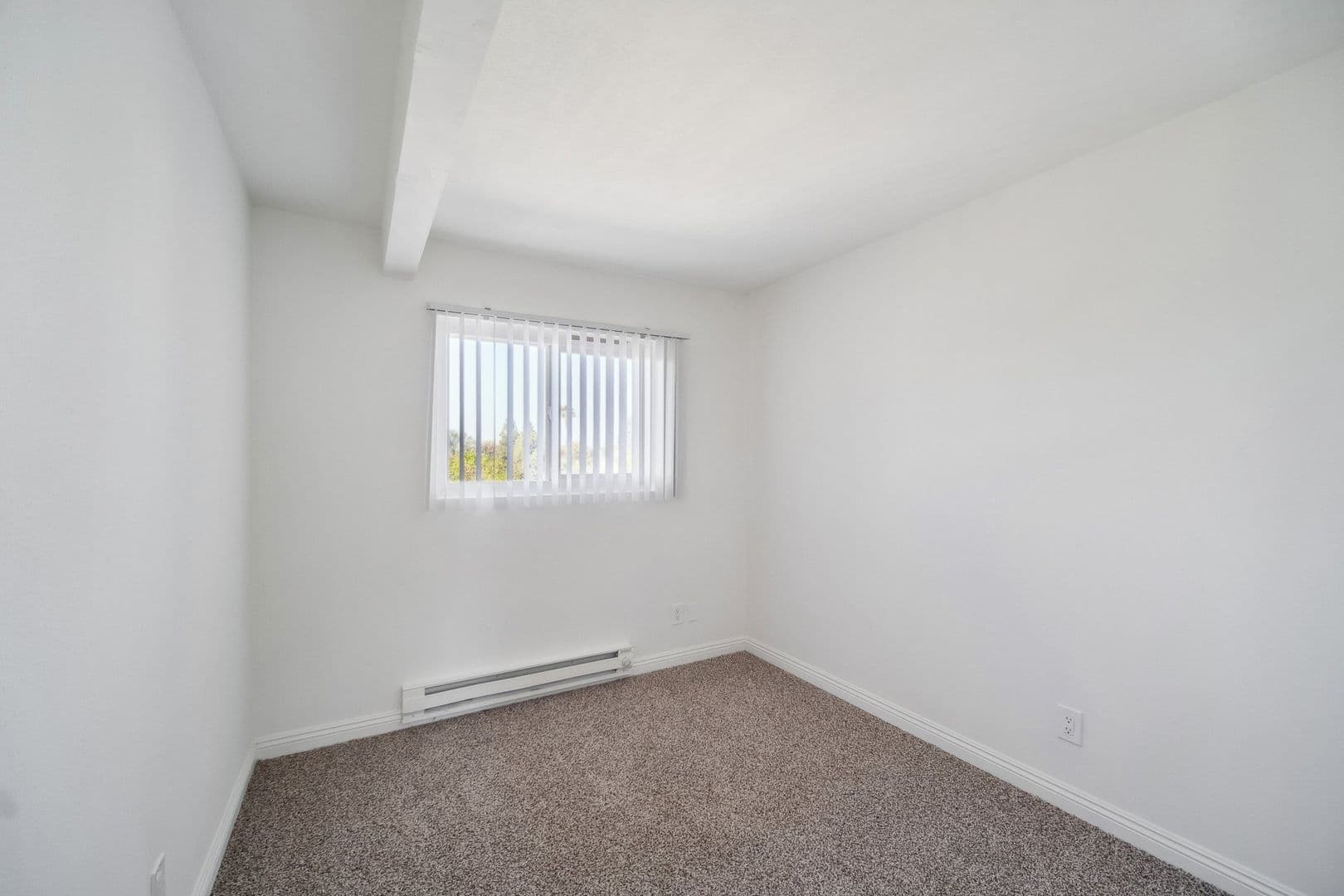 Whittier Apartment: 13730 Via Del Palma Ave