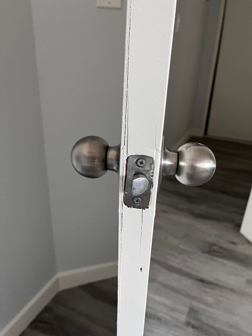 Anaheim Apartment: 1666 W. Pampas Ln