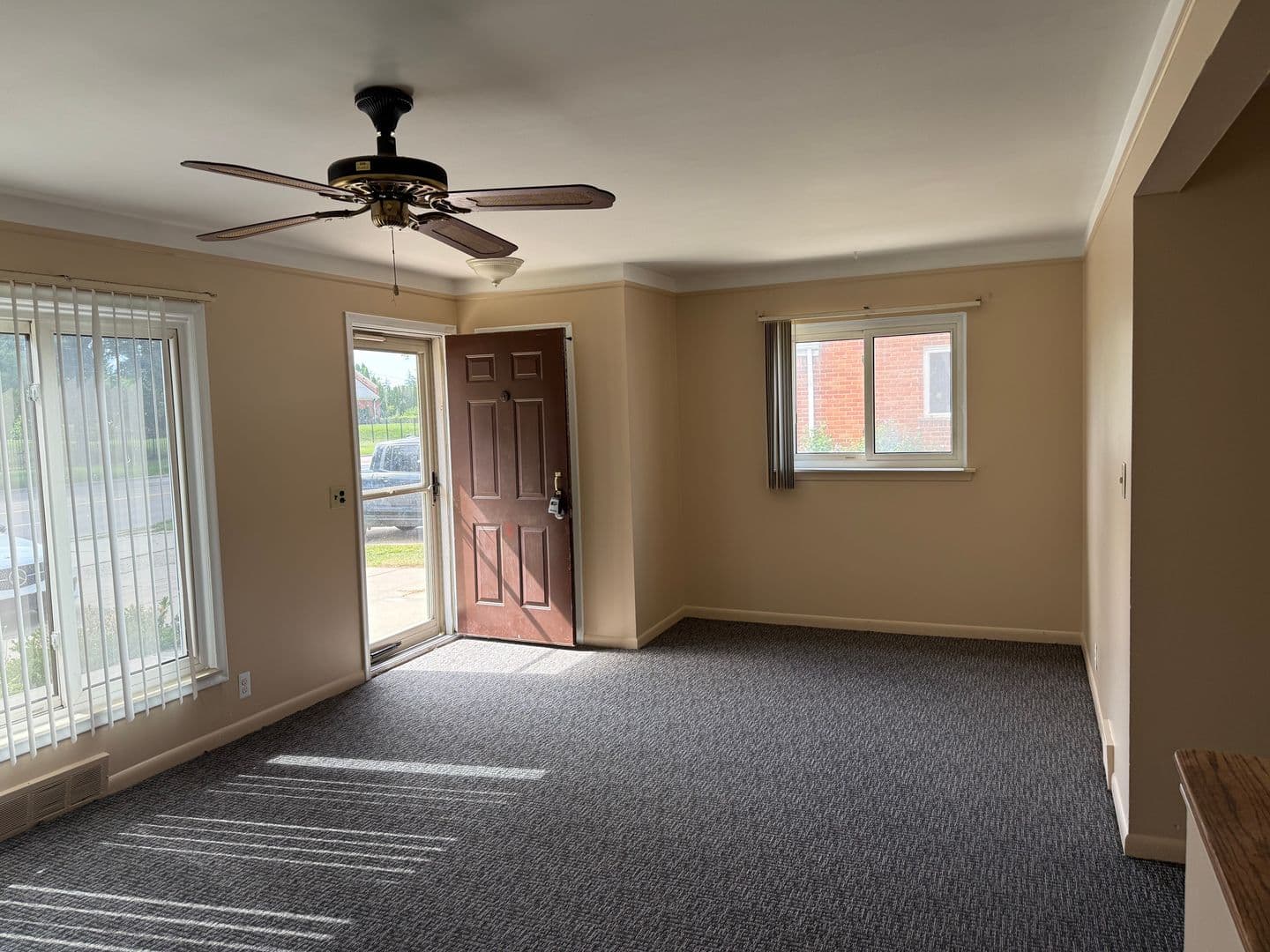 Warren House: 4583 E Thirteen Mile Rd