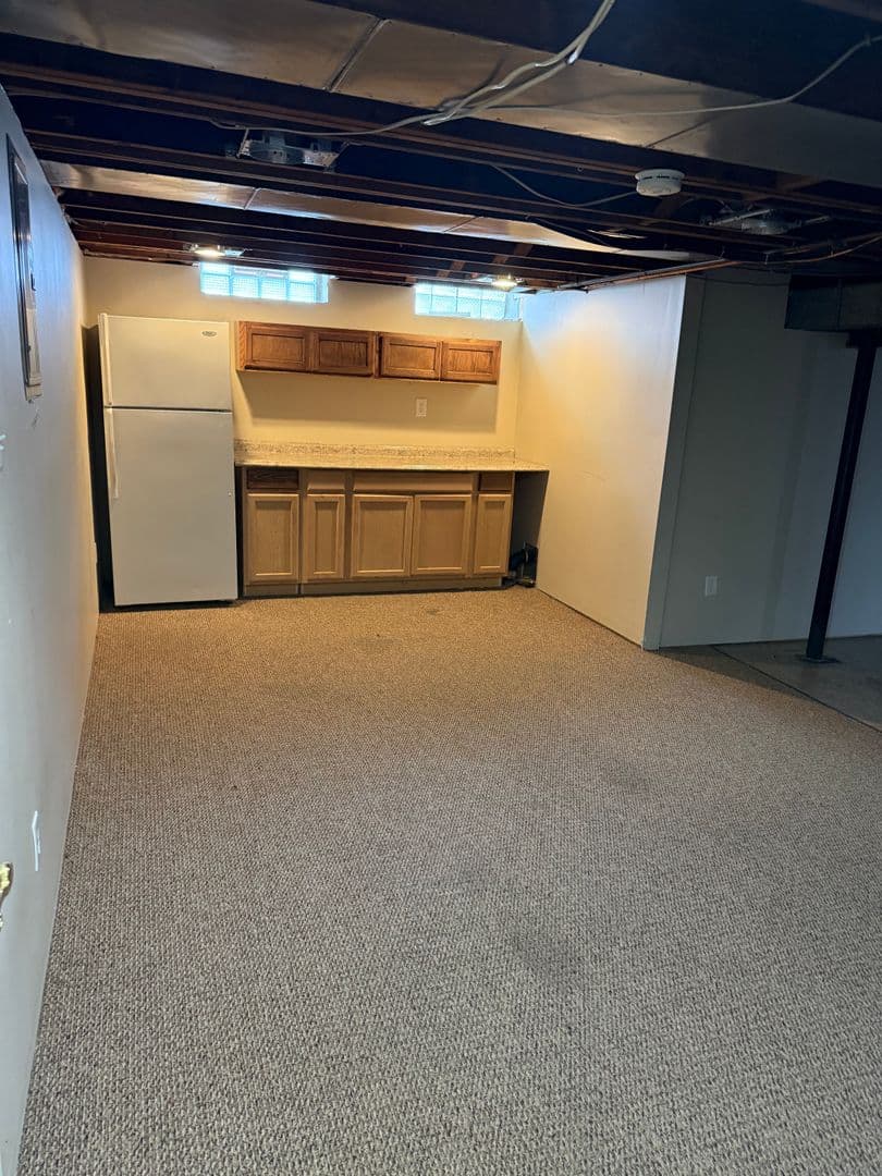 Warren House: 4583 E Thirteen Mile Rd
