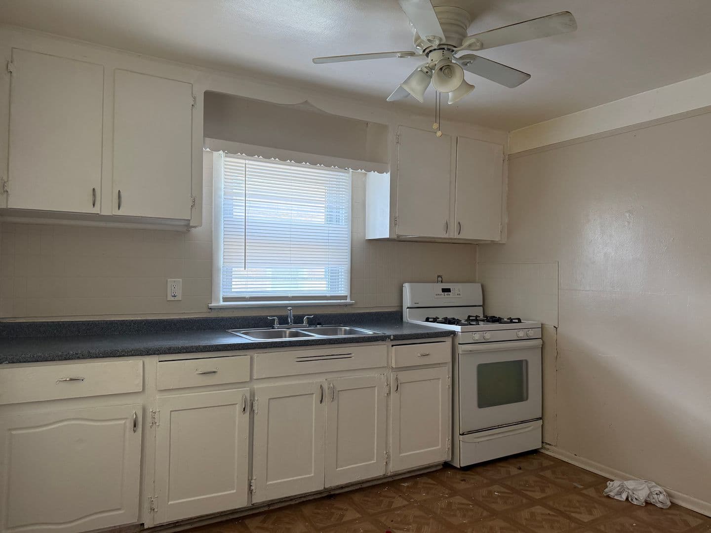 Warren House: 8660 Timken Ave