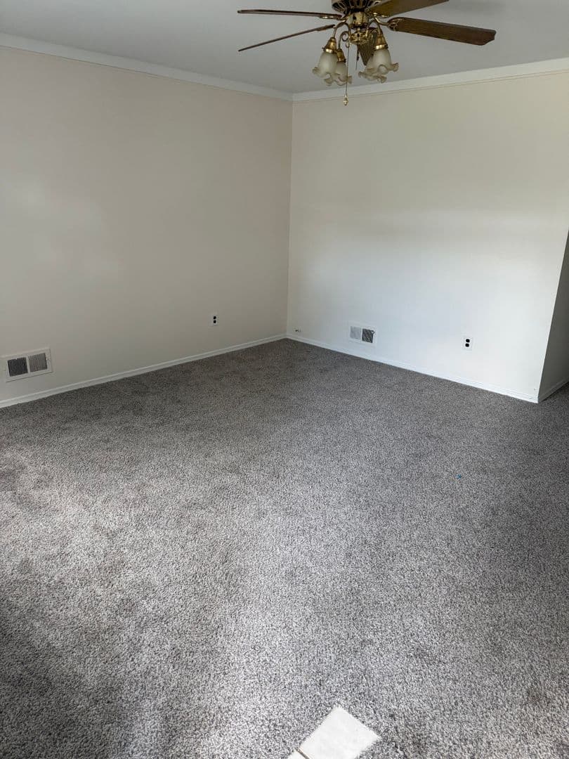 Madison Heights House: 27840 Groveland St