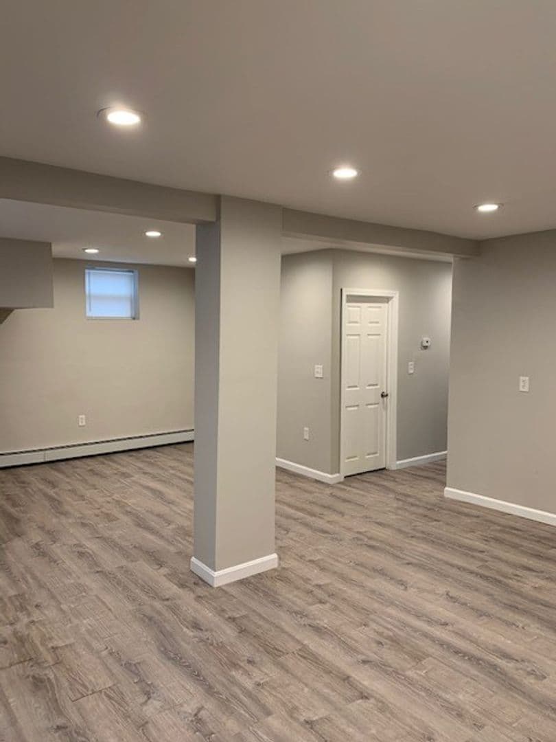 Providence Apartment: 823 River Avenue