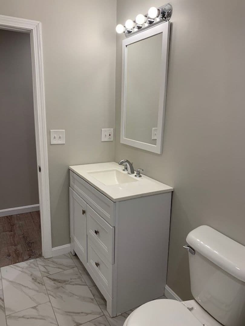 Providence Apartment: 823 River Avenue