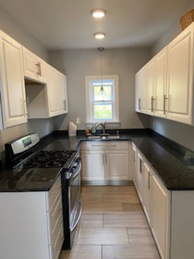 Providence Apartment: 35 August Street