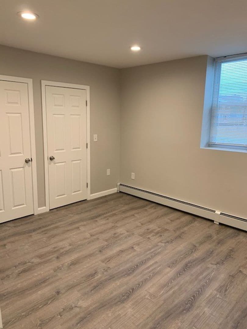 Providence Apartment: 823 River Avenue