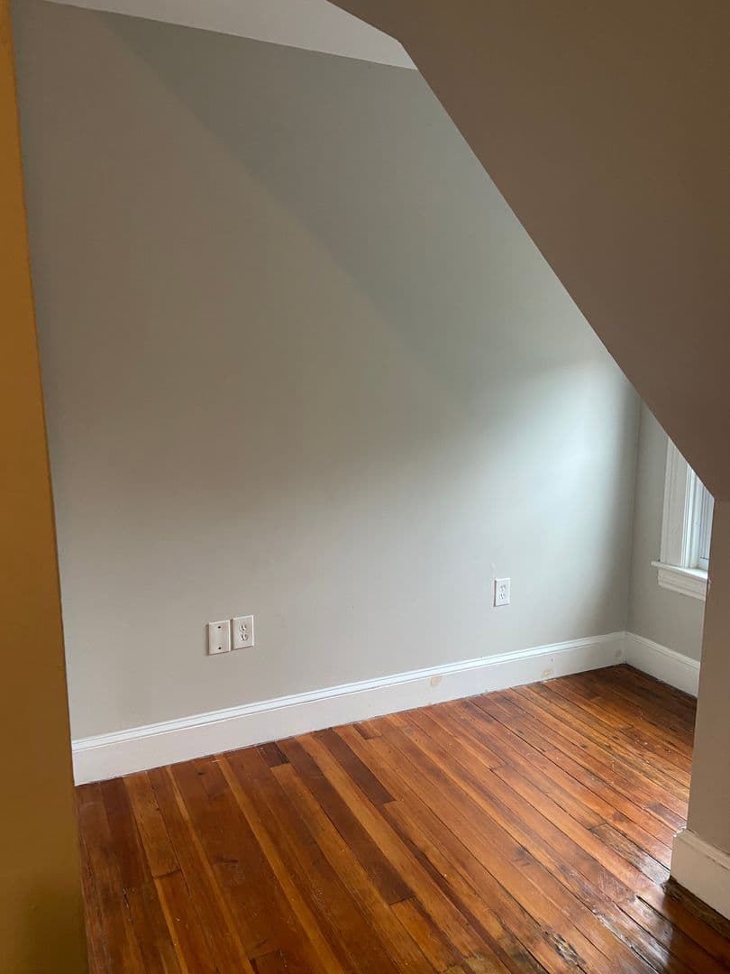 Providence Apartment: 94 Oakland Ave.