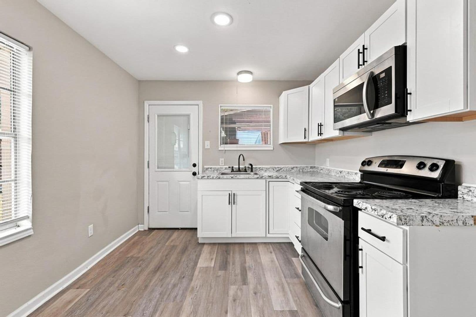 Sherman House: 315 S. Loving Ave. - NEW