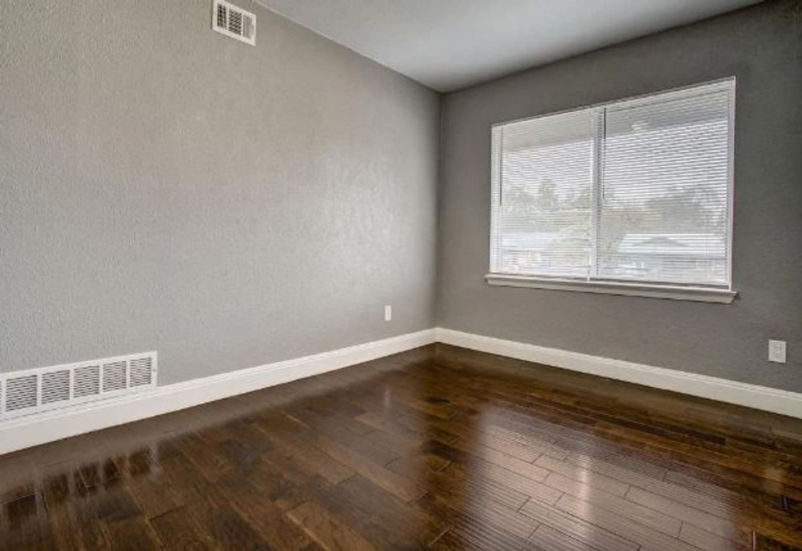 Dallas House: 7027 Coleshire Dr.