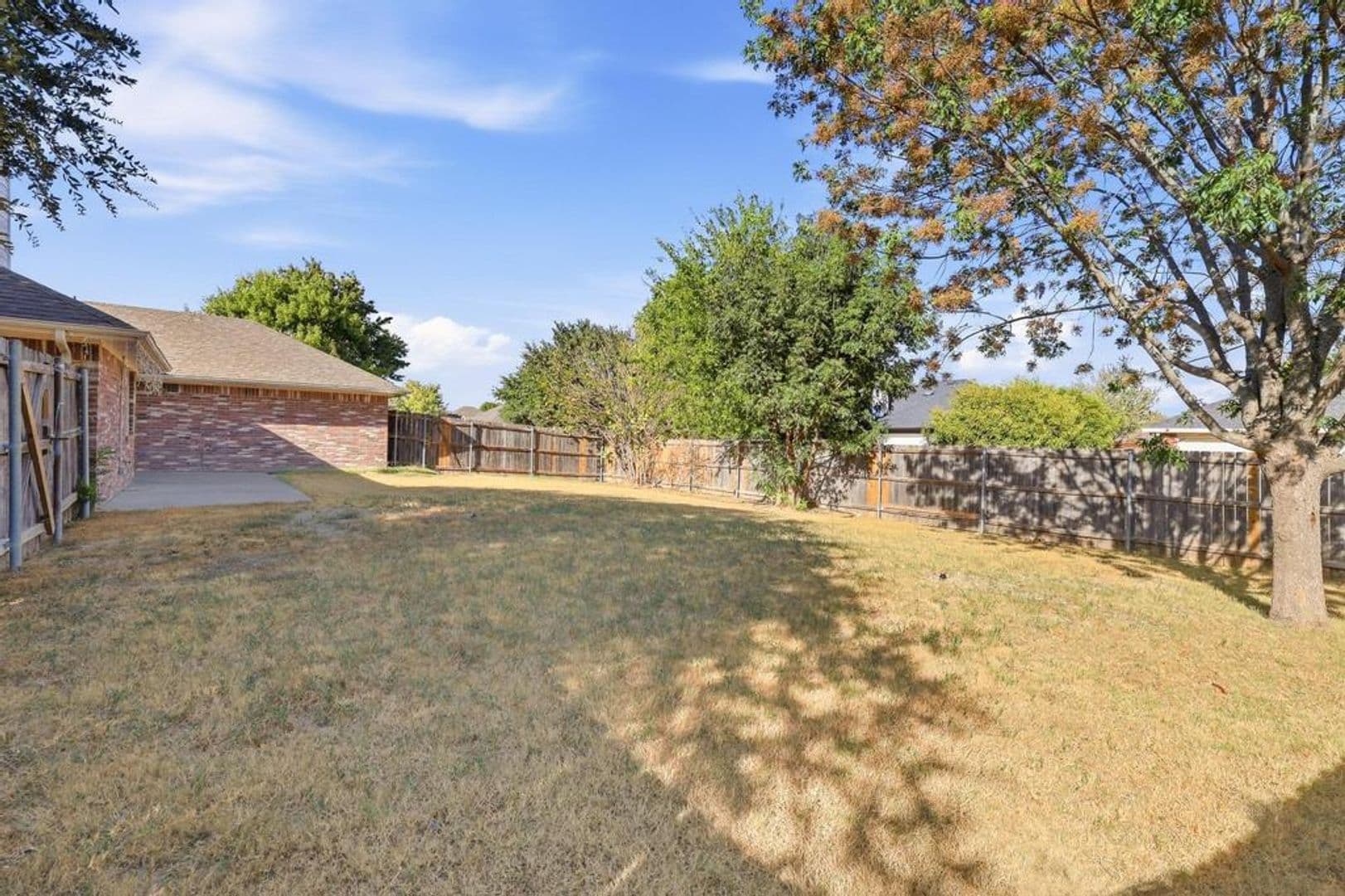 Red Oak House: 100 Oak Hollow Ln.