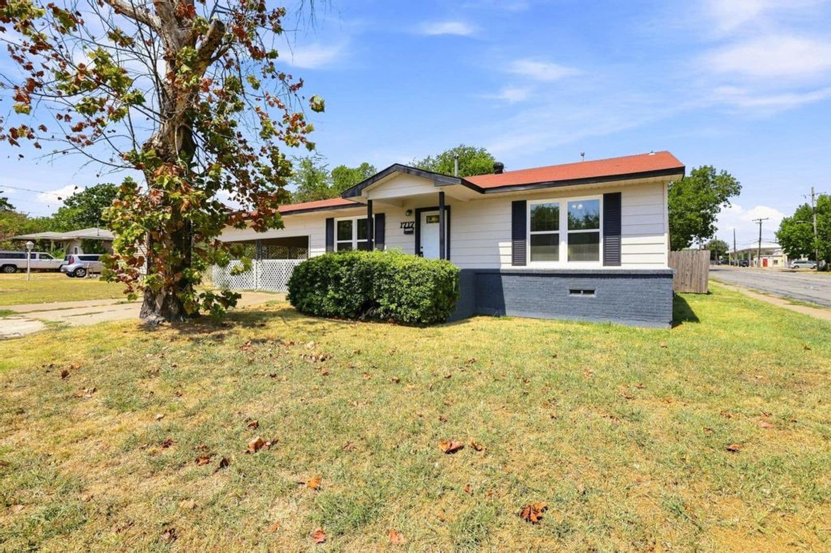 Sherman House: 1717 E. Cherry St.