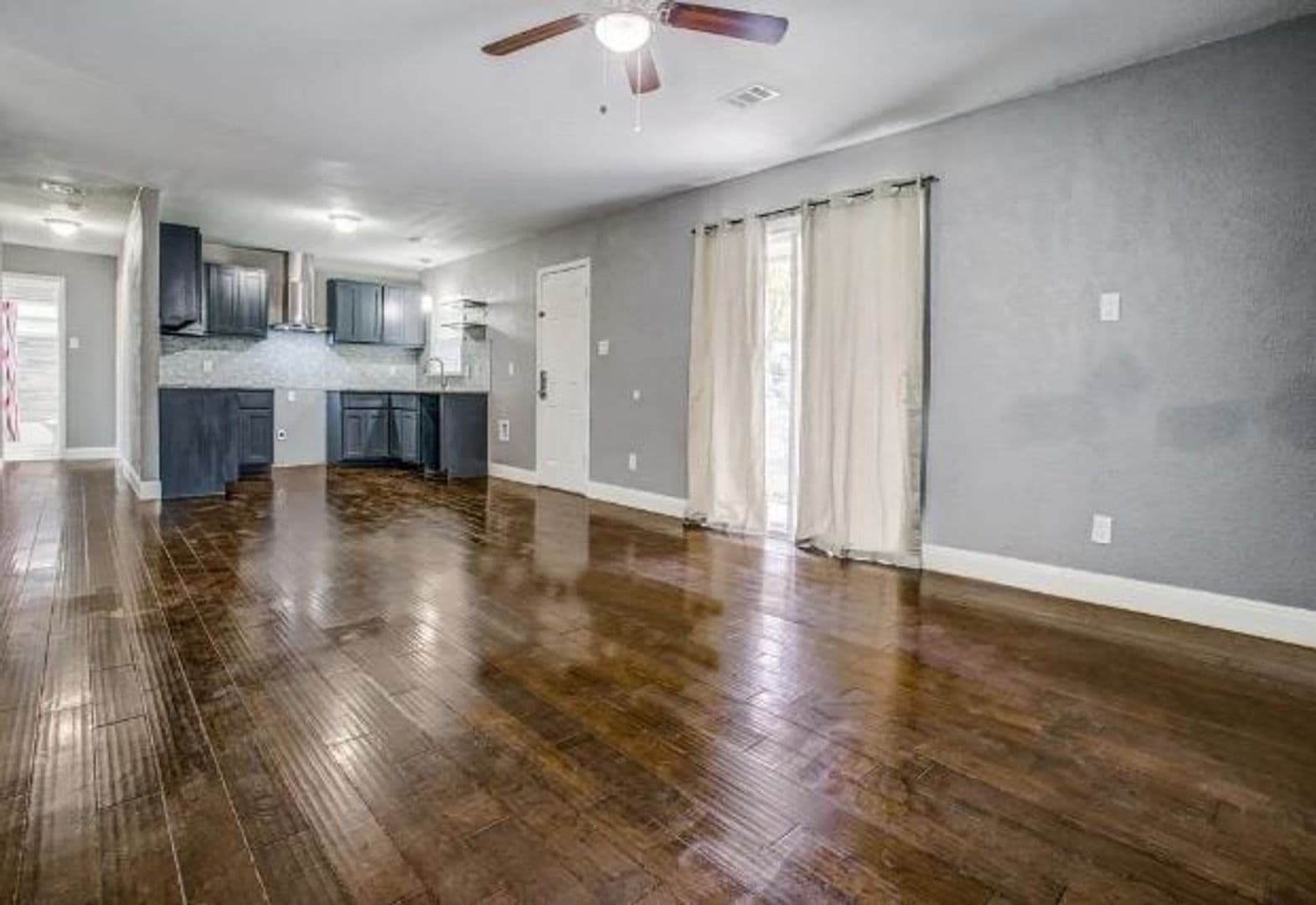 Dallas House: 7027 Coleshire Dr.