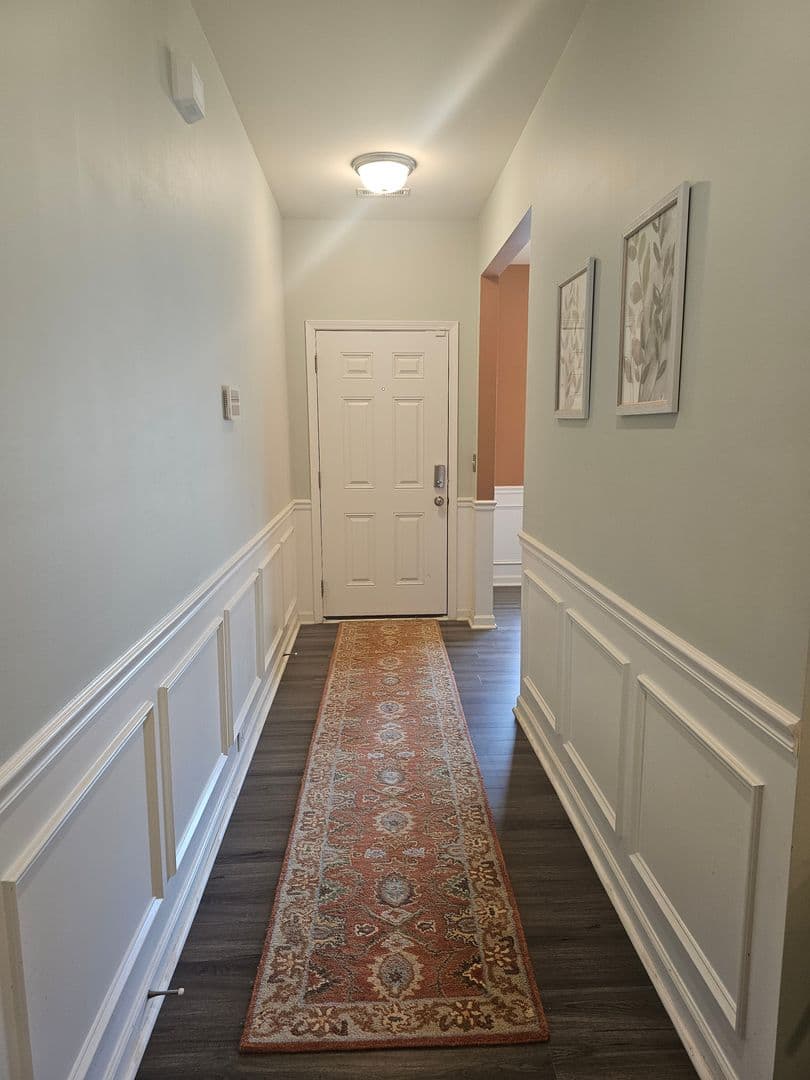 Sanford House: 514 Lionheart Lane
