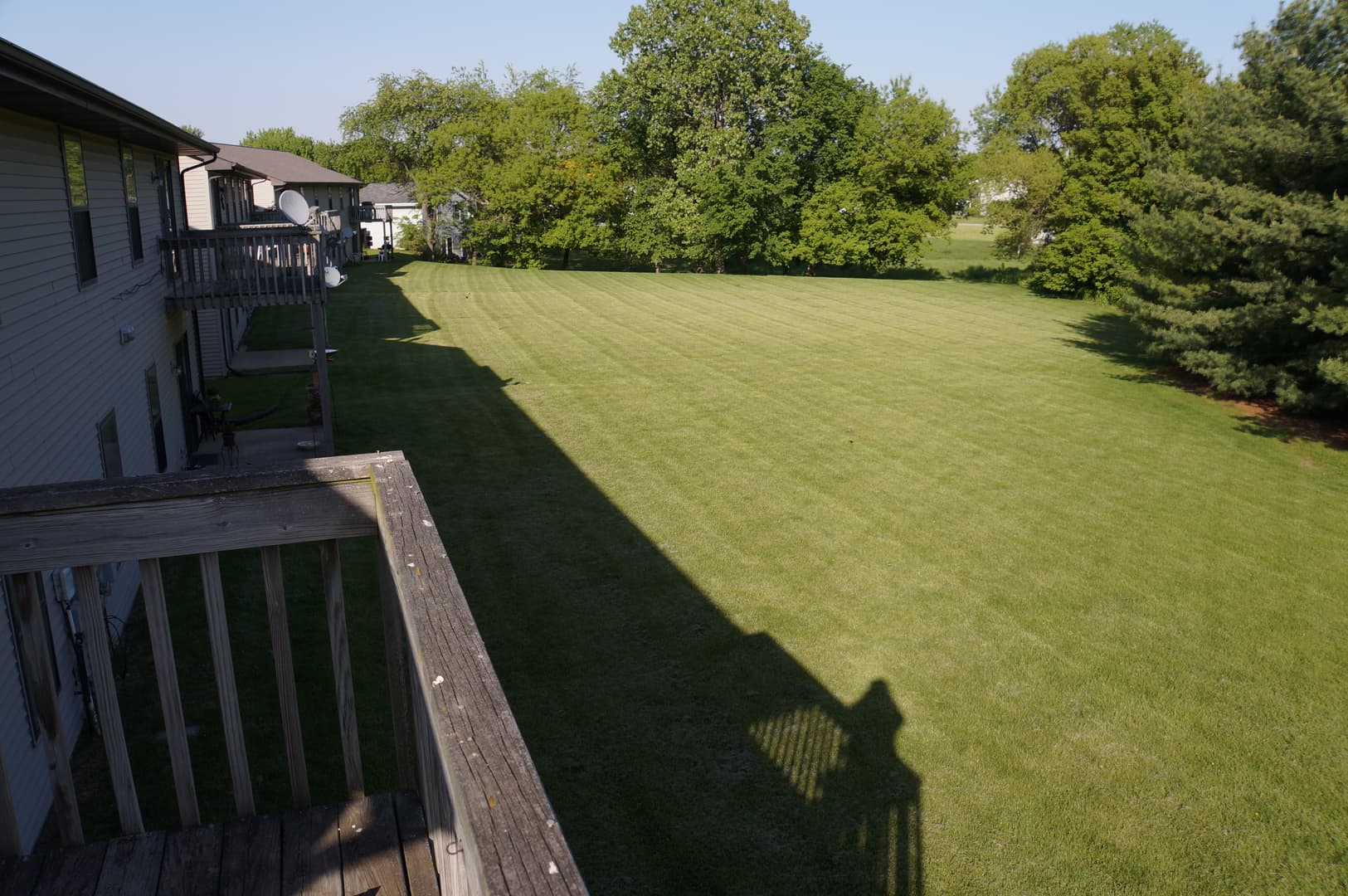 Rockford Apartment: 6297 Garrett Lane
