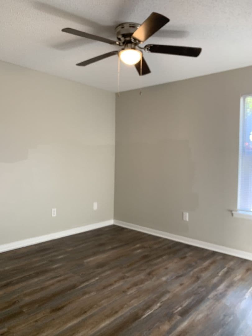 Tuscumbia Apartment: 505 N. Dickson Street